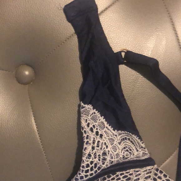 Victoria Secret bra size 36c bombshell - Picture 5 of 6